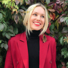 Юля Антонова