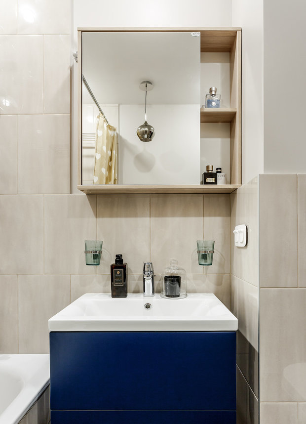 Фотография: Ванная в стиле Современный, Минимализм, Малогабаритная квартира, Квартира, Проект недели, Санкт-Петербург, Алена Тимонина, Андрей Тимонин, Монолитный дом, 1 комната, до 40 метров – фото на INMYROOM