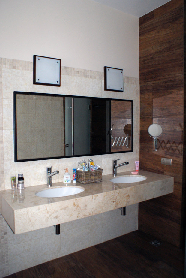 Фото из портфолио Дом с большими деревьями внутри – фотографии дизайна интерьеров на INMYROOM