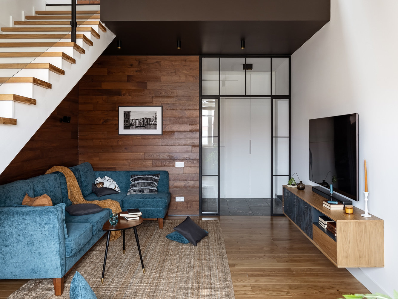 Фотография: Гостиная в стиле Скандинавский, Современный, Квартира, Проект недели, Эко, 4 и больше, Более 90 метров, Ольга Воденеева, Сестрорецк – фото на INMYROOM Фотография: Гостиная в стиле Скандинавский, Современный, Квартира, Проект недели, Эко, 4 и больше, Более 90 метров, Ольга Воденеева, Сестрорецк – фото на INMYROOM