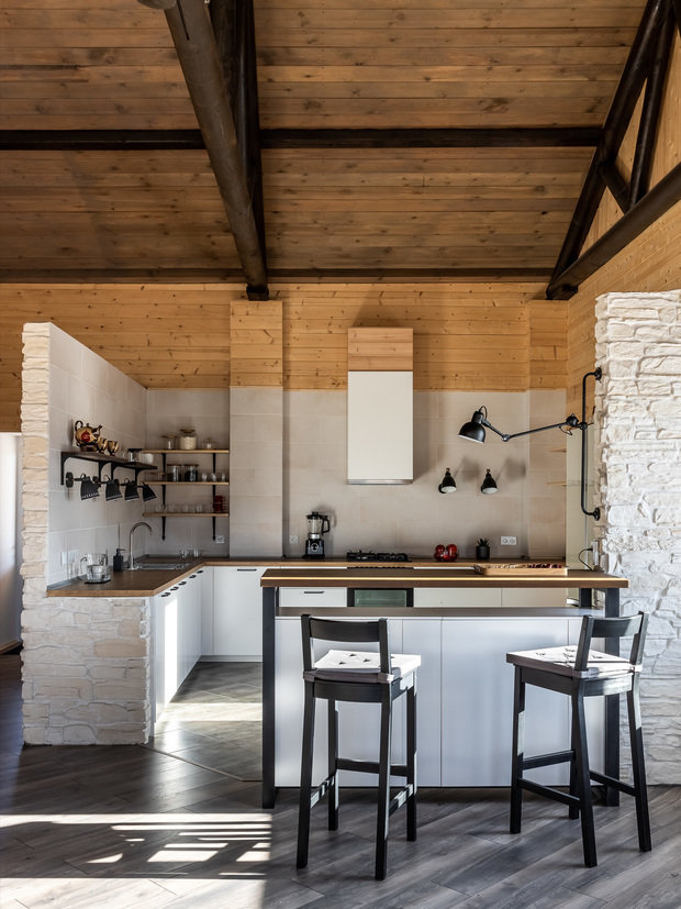 Фотография: Кухня и столовая в стиле Прованс и Кантри, Дом, Проект недели, Дача, Дом и дача, 4 и больше, Более 90 метров, Самарская область, Ольга Бикбова – фото на INMYROOM