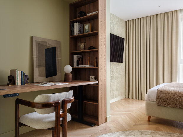 Фотография: Спальня в стиле Современный, Квартира, Проект дня, Москва, 1 комната, 40-60 метров, современный с элементами минимализма и скандинавского стиля, Регина Гарипова – фото на INMYROOM