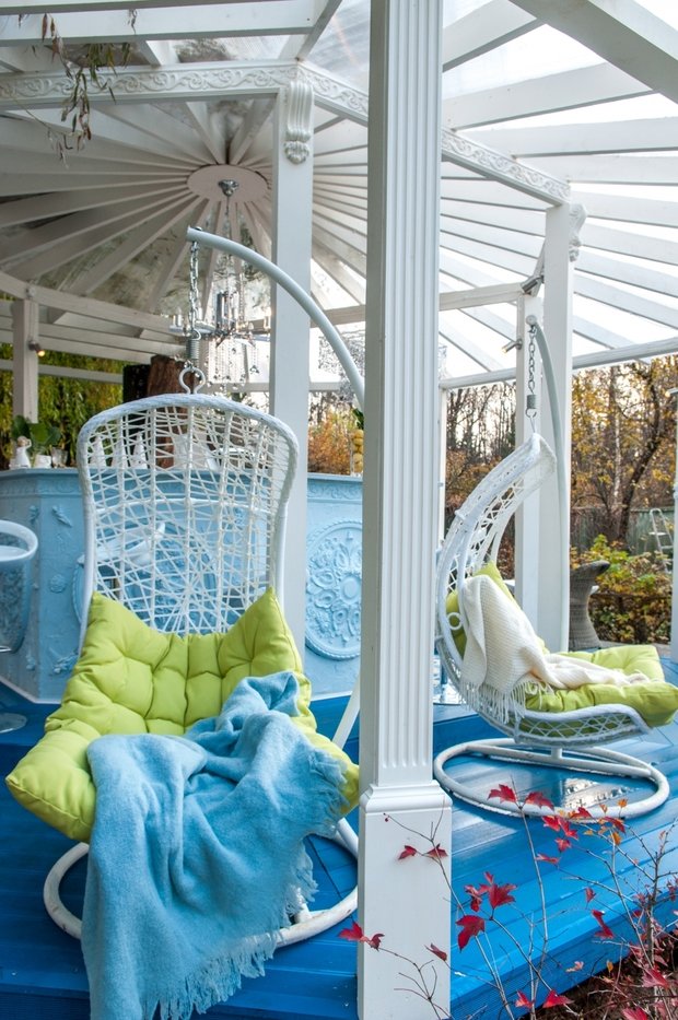 Фотография: Балкон, Терраса в стиле Прованс и Кантри, Дом, Дома и квартиры, Беседка, Барная стойка – фото на INMYROOM