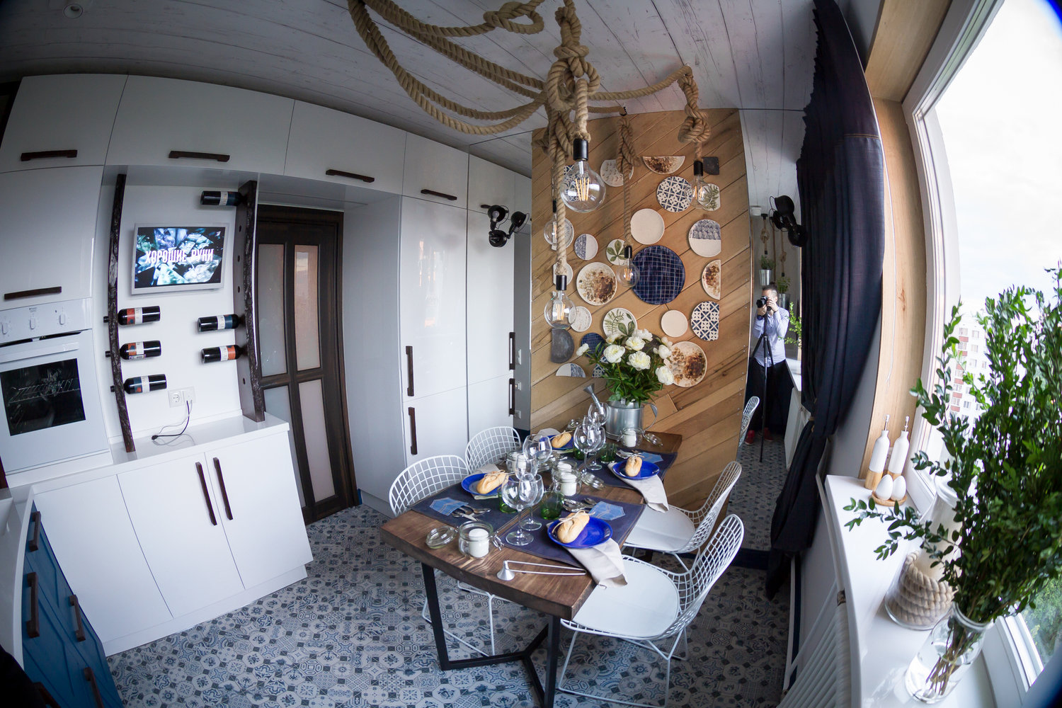 Фотография: Кухня и столовая в стиле Лофт, Скандинавский, Эклектика, Белый, Проект недели, Синий, Эко, Макс Жуков, ToTaste Studio – фото на INMYROOM Фотография: Кухня и столовая в стиле Лофт, Скандинавский, Эклектика, Белый, Проект недели, Синий, Эко, Макс Жуков, ToTaste Studio – фото на INMYROOM