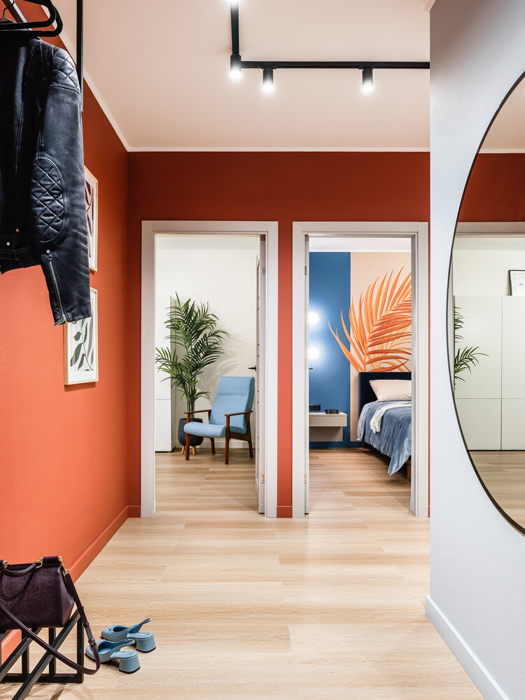 Фотография: Прихожая в стиле Современный, Эклектика, Квартира, Проект недели, Москва, Алена Власова, П-44, Панельный дом, 2 комнаты, 40-60 метров – фото на INMYROOM Фотография: Прихожая в стиле Современный, Эклектика, Квартира, Проект недели, Москва, Алена Власова, П-44, Панельный дом, 2 комнаты, 40-60 метров – фото на INMYROOM