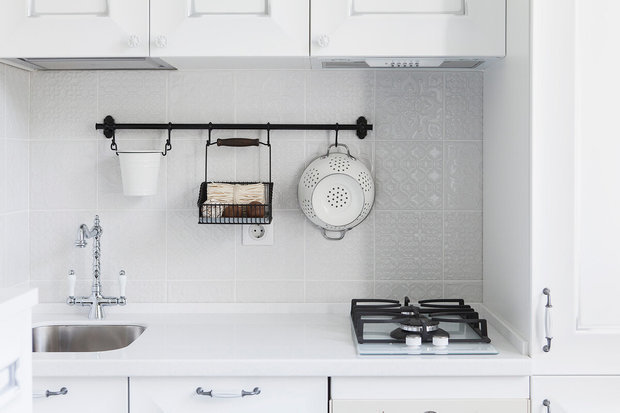 Фотография: Кухня и столовая в стиле Эклектика, Малогабаритная квартира – фото на INMYROOM