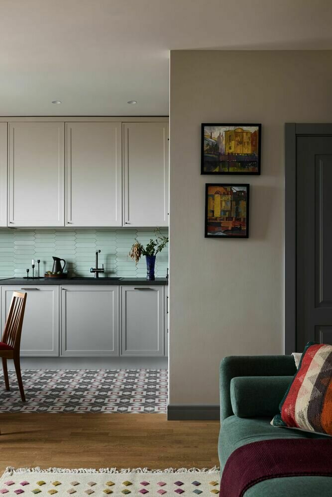 Фотография: Кухня и столовая в стиле Современный, Квартира, Проект дня, Санкт-Петербург, 2 комнаты, 60-90 метров, Наталия Борисенкова – фото на INMYROOM Фотография: Кухня и столовая в стиле Современный, Квартира, Проект дня, Санкт-Петербург, 2 комнаты, 60-90 метров, Наталия Борисенкова – фото на INMYROOM