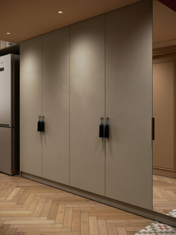 Фотография: Прихожая в стиле Современный, Квартира, Проект дня, Московская область, Ирина Собыленская, 4 и больше, 60-90 метров, эклектичный с элементами этники и современного дизайна – фото на INMYROOM