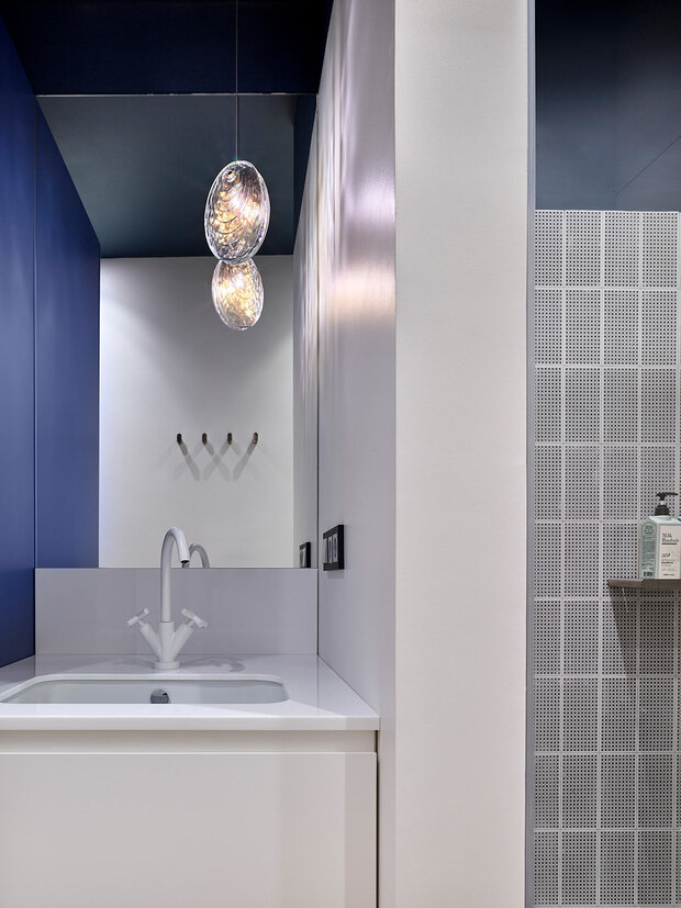 Фотография: Ванная в стиле Современный, Эклектика, Квартира, Проект дня, Москва, Фрунзенская набережная, Сталинка, 3 комнаты, 60-90 метров, Анна Громова – фото на INMYROOM