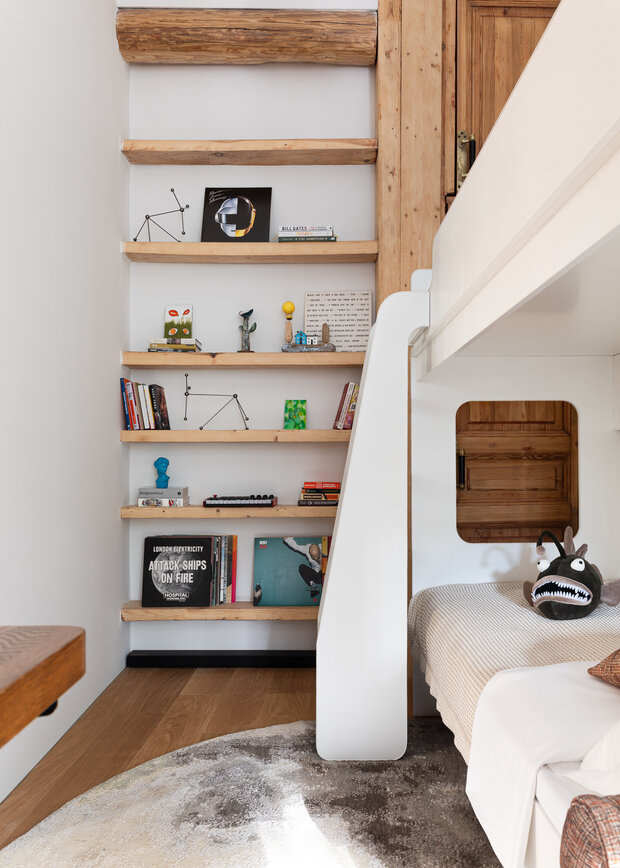 Фотография: Детская в стиле Лофт, Скандинавский, Современный, Эклектика, Квартира, Проект дня, Москва, Хамовники, Сталинка, 4 и больше, Более 90 метров, Руслан Мусин – фото на INMYROOM