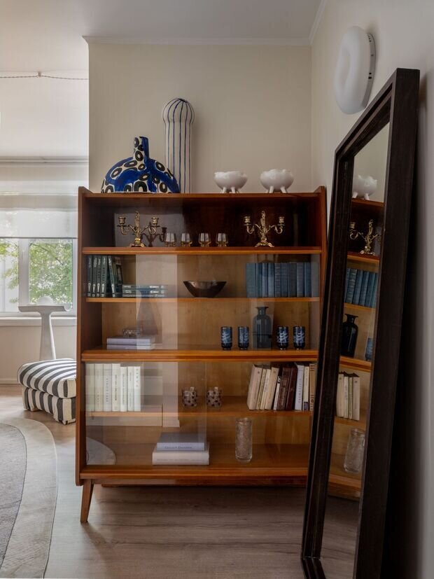 Фотография: Гостиная в стиле Современный, Эклектика, Винтажный, Квартира, Проект дня, Москва, Хрущевка, 2 комнаты, 40-60 метров, Настасья Дуленко – фото на INMYROOM