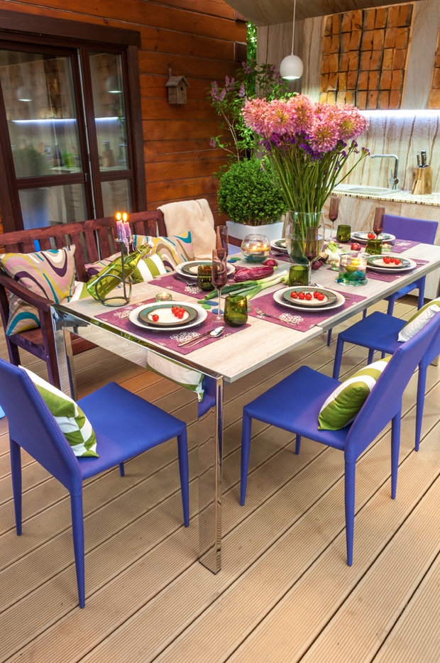 Фотография: Кухня и столовая в стиле Современный, Эко, Прованс и Кантри, Эклектика, MW-LIGHT, Мебель и свет, Терраса, Белый, Дача, Зеленый, Бежевый, Коричневый, Подмосковье, Дом и дача, Фундэкс, Еврогриль, Степан.Ру, Малаховка, HOROZ Electric, Уютерра, Rondell, Zeta, «Хомгарт», Terradeck, Gliga Stone, НЕОПОРМ, Полигаль Восток, Тамак, ROYS, Роман Белянин, Алексей Жбанко, кашпо с подсветкой, освещение на террасе, облицовка из гибкого камня, потолок из поликарбоната – фото на INMYROOM