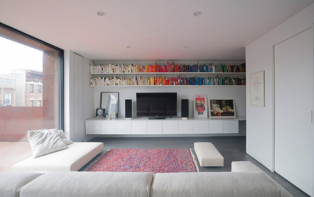 Фотография: Гостиная в стиле Скандинавский, Современный, Дом, Дома и квартиры – фото на INMYROOM