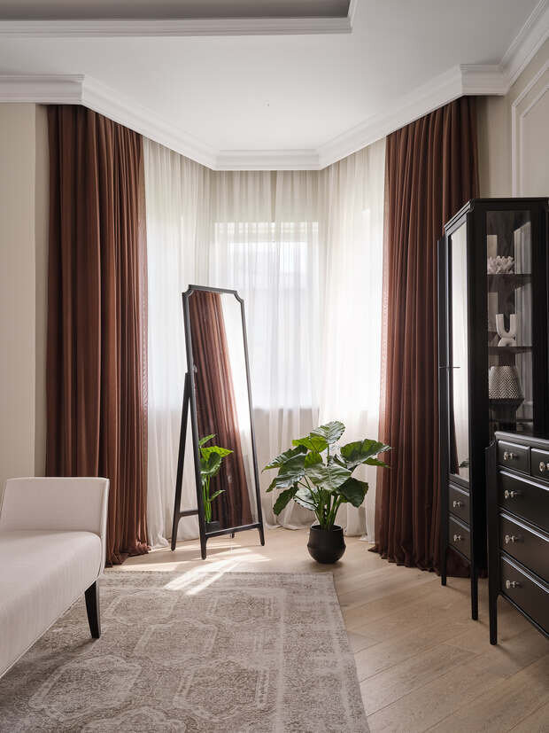 Фотография: Кабинет в стиле Классический, Современный, Дом, Проект дня, Москва, Дом и дача, Блочный дом, 4 и больше, Более 90 метров, классический с современными элементами, Екатерина Бачурина – фото на INMYROOM