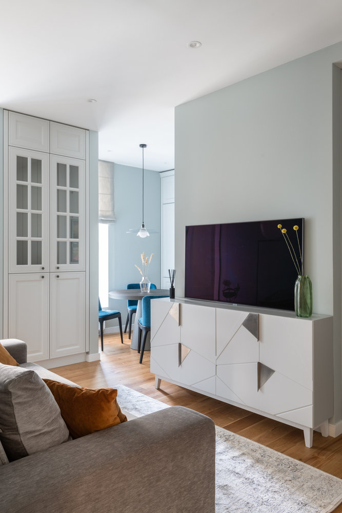 Фотография: Гостиная в стиле Классический, Современный, Эклектика, Квартира, Проект недели, Москва, 3 комнаты, 60-90 метров, Андрей Байков, Наталья Самохина – фото на INMYROOM Фотография: Гостиная в стиле Классический, Современный, Эклектика, Квартира, Проект недели, Москва, 3 комнаты, 60-90 метров, Андрей Байков, Наталья Самохина – фото на INMYROOM