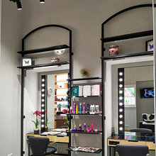 Фото из портфолио Имидж студия в ТД "Пассаж" – фотографии дизайна интерьеров на INMYROOM