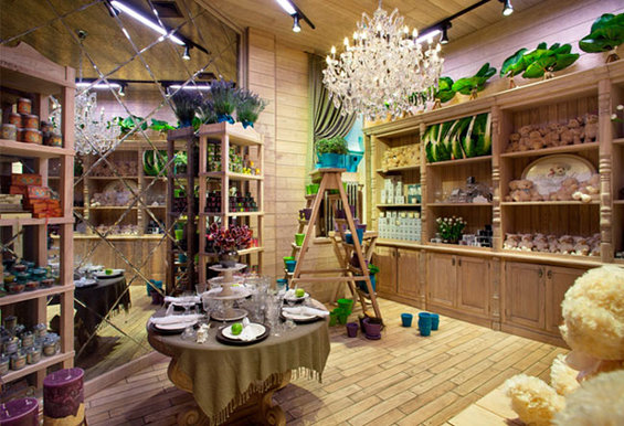 Фотография: Кухня и столовая в стиле Прованс и Кантри, Дома и квартиры, Городские места, Цветы – фото на INMYROOM