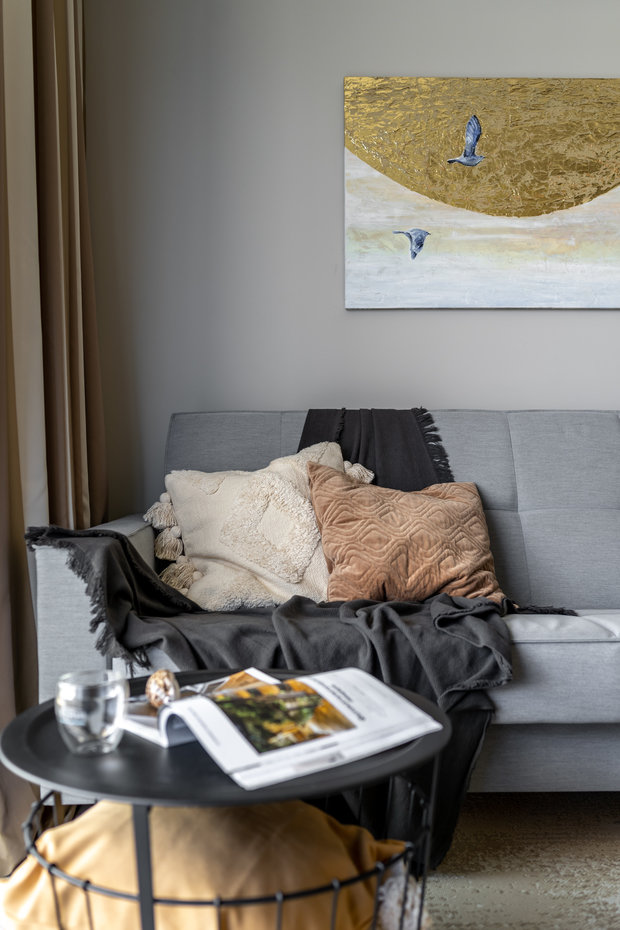 Фото из портфолио 2-к квартира на море – фотографии дизайна интерьеров на INMYROOM