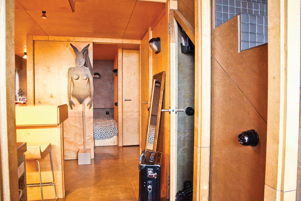 Фотография: Прихожая в стиле Лофт, Малогабаритная квартира, Квартира, Дома и квартиры, Квартиры – фото на INMYROOM