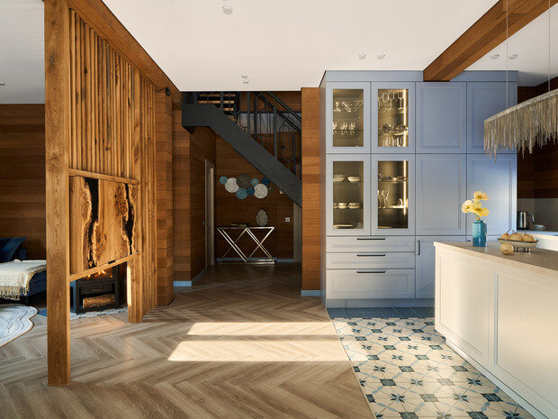 Фотография: Кухня и столовая в стиле Современный, Дом, Проект дня, Дом и дача, Ленинградская область, 3 комнаты, Более 90 метров, Индивидуальный проект, эклектика с элементами современного, Алена Донцова – фото на INMYROOM