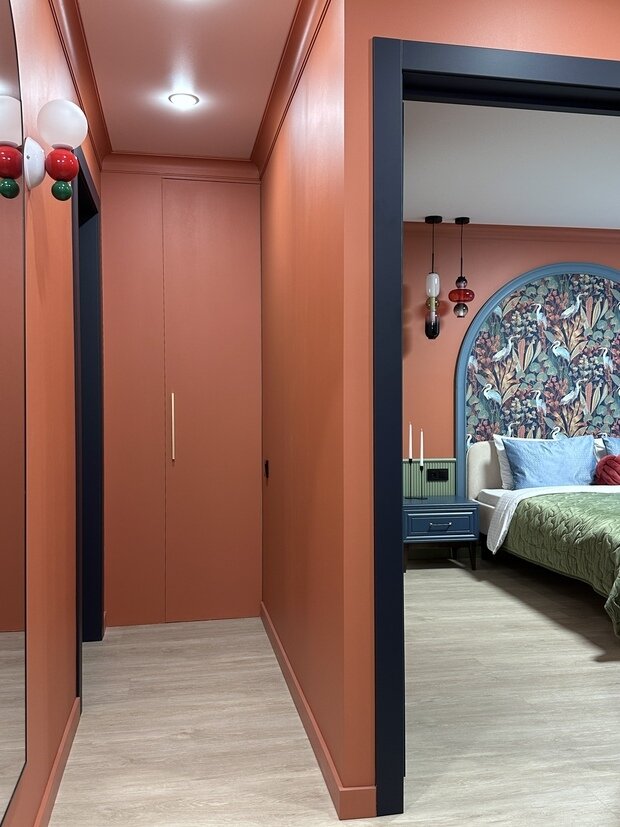 Фотография: Спальня в стиле Современный, Эклектика, Квартира, Проект дня, двухкомнатная квартира в хрущевке, ремонт в хрущевке, Калининград, переделка хрущевки, как обустроить двухкомнатную квартиру в хрущевки, ремонт хрущевки, Хрущевка, 2 комнаты, 40-60 метров, интерьер хрущевке, интерьер хрущевки, как обновить хрущевку, дизайн хрущевки, ремонт в хрущёвке, Екатерина Трусова – фото на INMYROOM