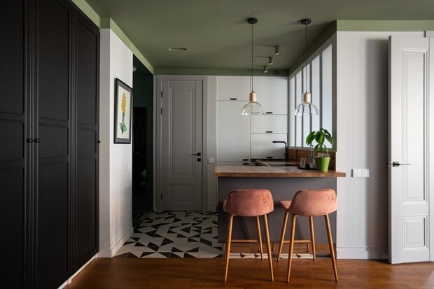 Фотография: Кухня и столовая в стиле Скандинавский, Современный, Эклектика, Минимализм, Квартира, Проект недели, Пермь, 2 комнаты, 40-60 метров, Яна Сушкова – фото на INMYROOM