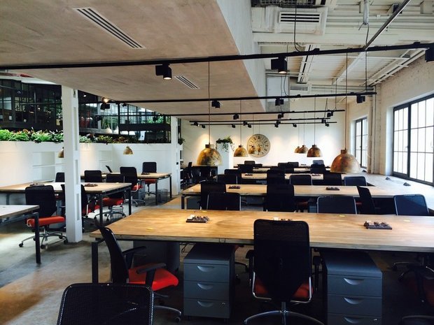 Фотография:  в стиле Лофт, Декор интерьера, Офисное пространство, Декор дома – фото на INMYROOM