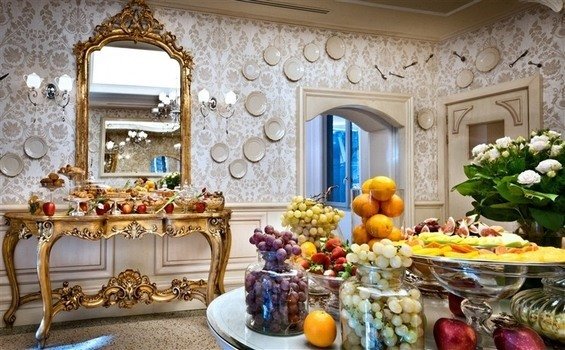 Фотография: Декор в стиле Прованс и Кантри, Дома и квартиры, Городские места, Отель, Модерн, Милан, Замок – фото на INMYROOM