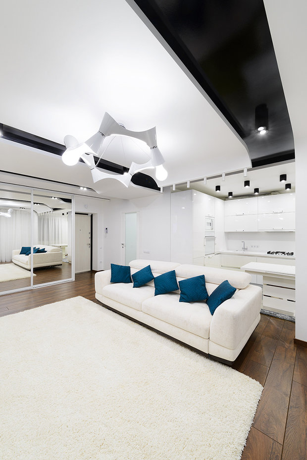 Фотография: Гостиная в стиле Хай-тек, Квартира, Цвет в интерьере, Дома и квартиры, Белый – фото на INMYROOM