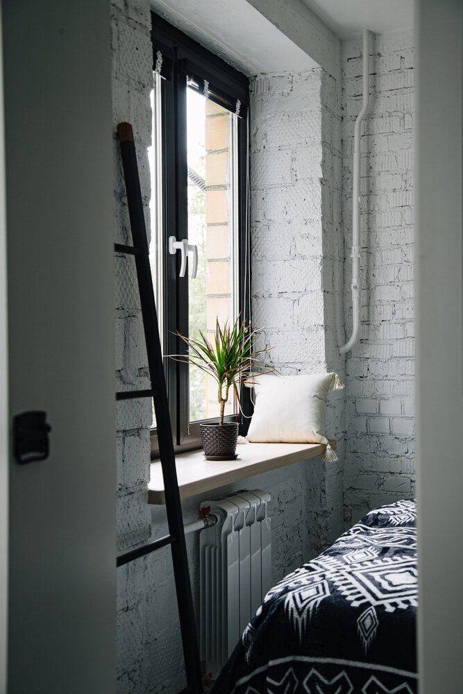 Фотография: Спальня в стиле Скандинавский, Лофт, Малогабаритная квартира, Квартира, Проект недели, Москва, Хрущевка, Кирпичный дом, 2 комнаты, до 40 метров, Павел Фотеев – фото на INMYROOM Фотография: Спальня в стиле Скандинавский, Лофт, Малогабаритная квартира, Квартира, Проект недели, Москва, Хрущевка, Кирпичный дом, 2 комнаты, до 40 метров, Павел Фотеев – фото на INMYROOM