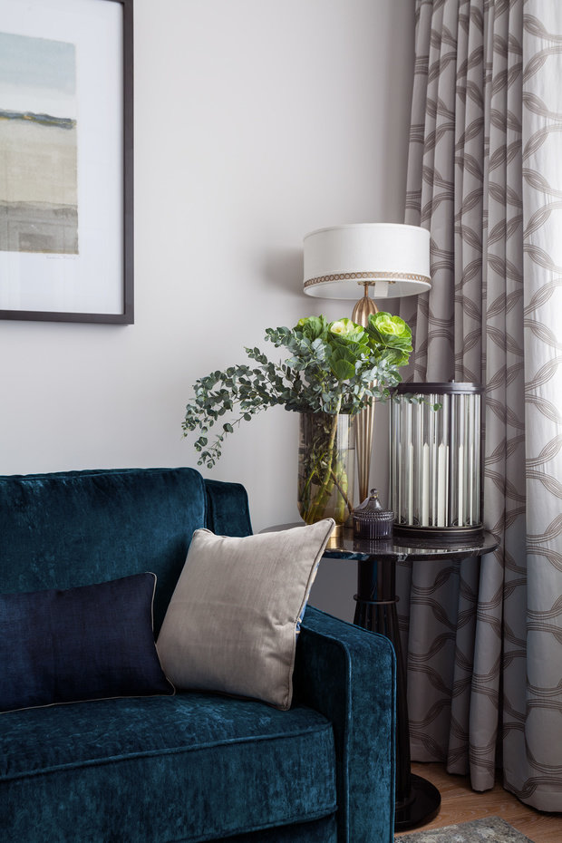 Фотография: Мебель и свет в стиле Современный, Классический, Квартира, Проект недели, Москва, Монолитный дом, 2 комнаты, 40-60 метров, Анастасия Рыкова, Виталий Мартынов – фото на INMYROOM