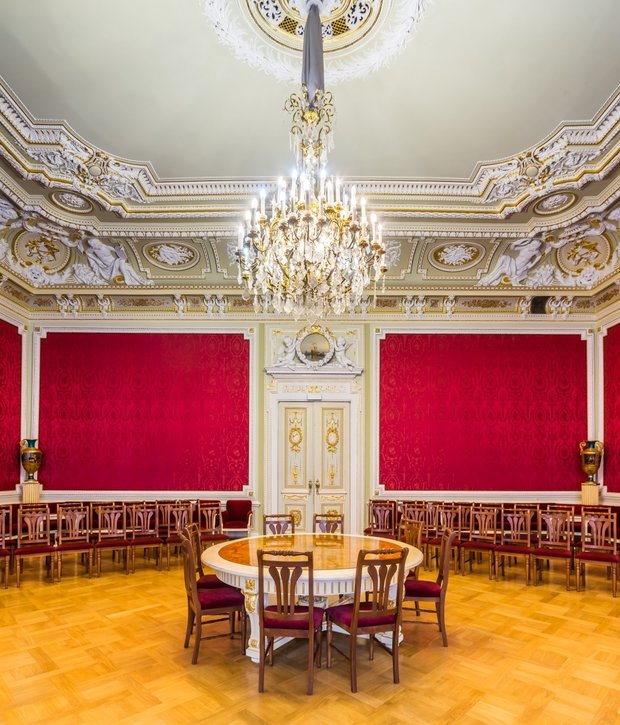 Фото из портфолио Аничков дворец – фотографии дизайна интерьеров на InMyRoom.ru