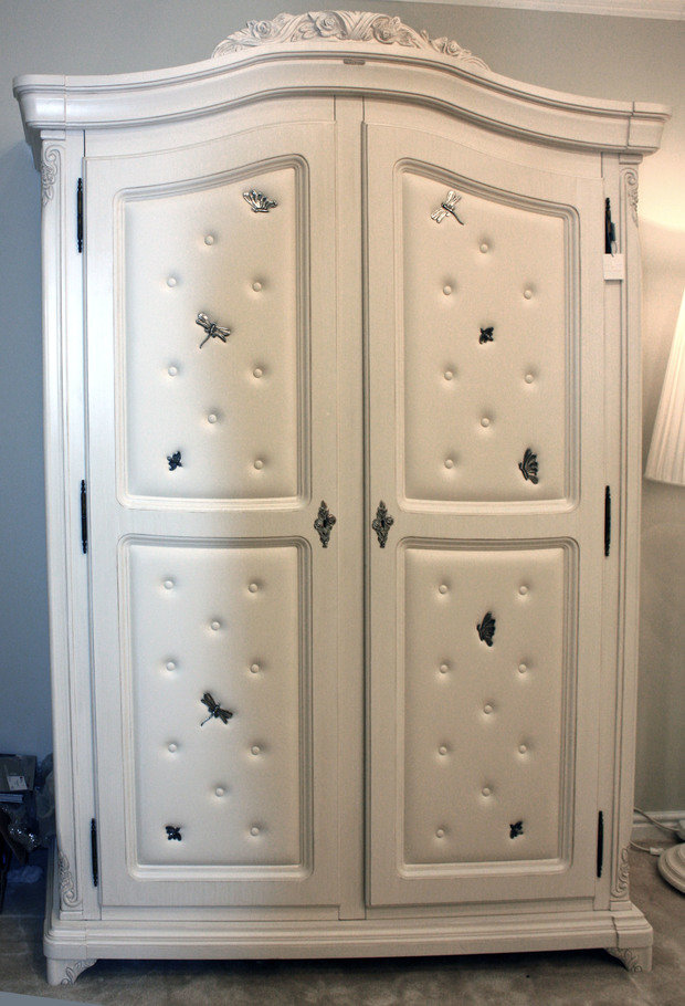 Фотография: Мебель и свет в стиле Классический, Современный, Artemide, Flos, PROVASI, Индустрия, События, Маркет, Мягкая мебель, Missoni, Пэчворк, Porada, LLADRO – фото на INMYROOM