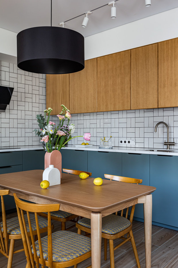 Фотография: Кухня и столовая в стиле Современный, Проект недели, Санкт-Петербург, 3 комнаты, Более 90 метров, Анастасия Заркуа – фото на INMYROOM