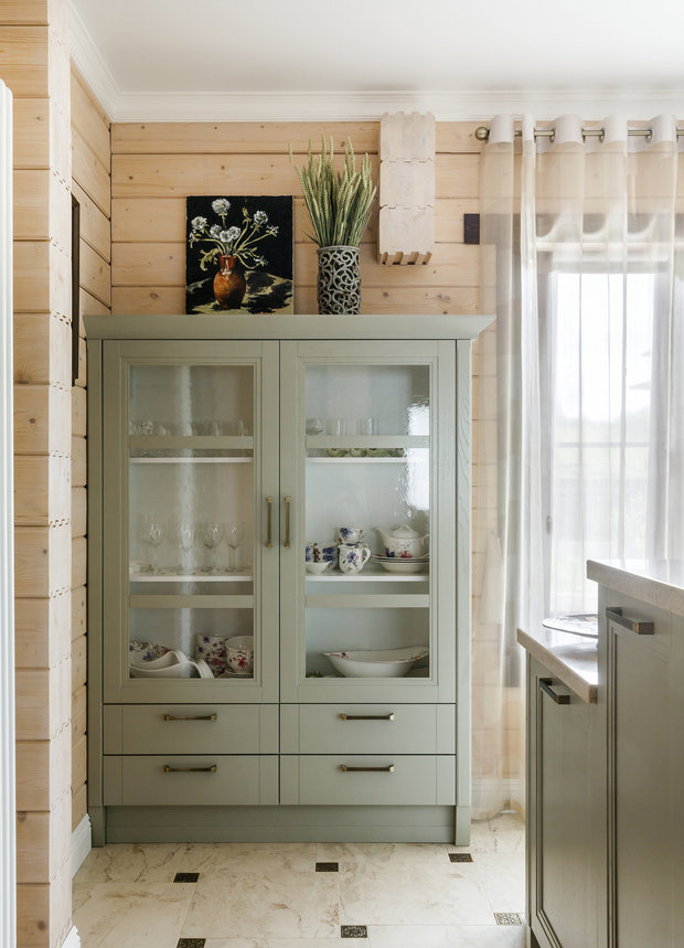 Фотография: Кухня и столовая в стиле Классический, Современный, Дом, Проект недели, Дом и дача, Московская область, 4 и больше, Более 90 метров, Елена Французова – фото на INMYROOM