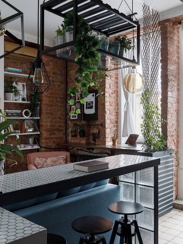 Фотография: Гостиная в стиле Лофт, Малогабаритная квартира, Квартира, Студия, Проект недели, Санкт-Петербург, Кирпичный дом, до 40 метров, SeraphimDSGN, Серафима Гавриленко – фото на INMYROOM