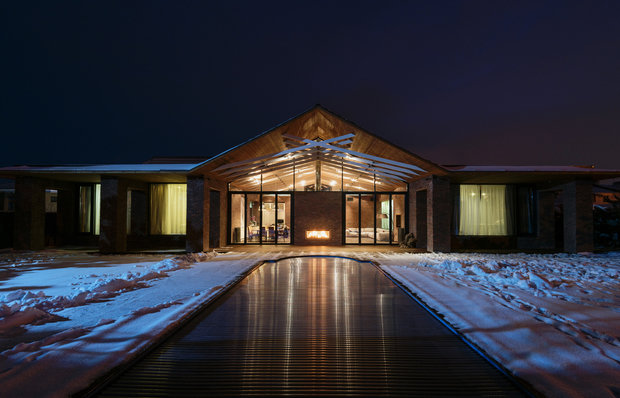 Фотография:  в стиле , Современный, Дом, Проект недели, Дом и дача, Ростовская область, Евгений Задорожний, Архитектурная студия «ЧАДО», кирпич в отделке – фото на INMYROOM