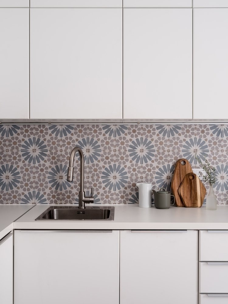 Фотография: Кухня и столовая в стиле Современный, Квартира, Проект недели, Москва, 1 комната, до 40 метров, Екатерина Бурдина – фото на INMYROOM