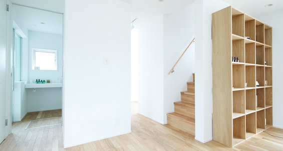 Фотография: Прихожая в стиле Эко, Дом, Дома и квартиры, Япония – фото на INMYROOM