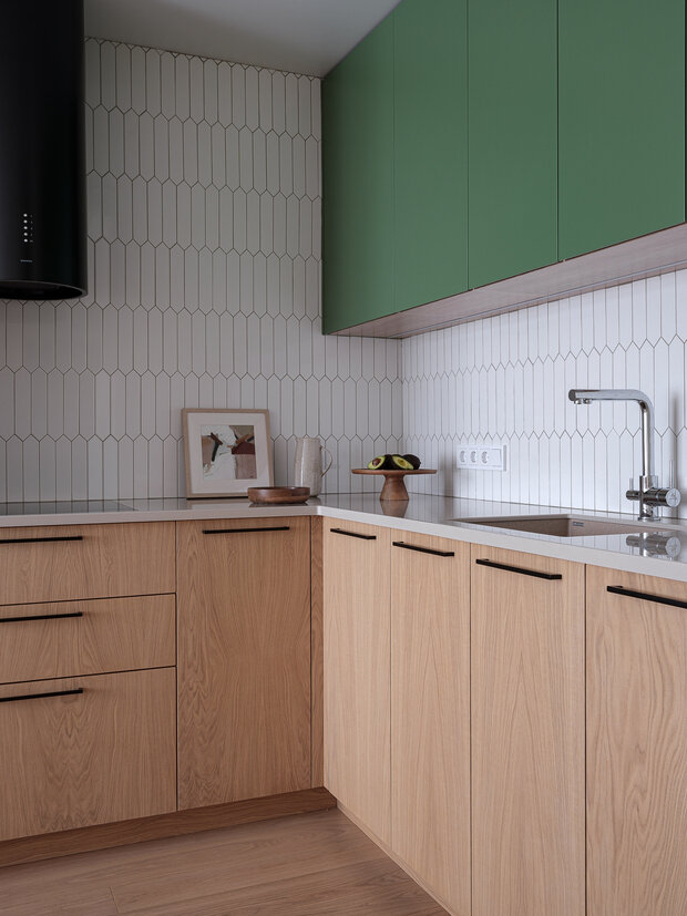 Фотография: Кухня и столовая в стиле Современный, Малогабаритная квартира, Квартира, Проект дня, Москва, 2 комнаты, до 40 метров – фото на INMYROOM