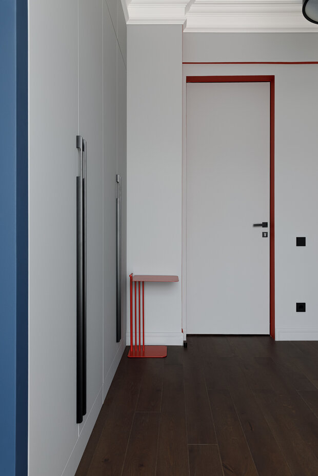 Фотография: Прихожая в стиле Современный, Квартира, Проект дня, Москва, Сталинка, Кирпичный дом, 4 и больше, Более 90 метров, Марина Рукавишникова – фото на INMYROOM