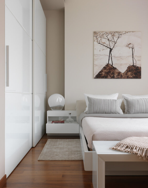 Фотография: Спальня в стиле Современный, Минимализм, Квартира, Проект дня, Москва, Михаил Новинский, 3 комнаты, 60-90 метров, Патриаршие пруды – фото на INMYROOM