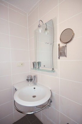 Фотография: Ванная в стиле Современный, Стиль жизни, Советы, Париж, Airbnb – фото на INMYROOM