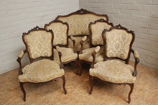 Фото из портфолио Старинная мебель из Европы – фотографии дизайна интерьеров на INMYROOM