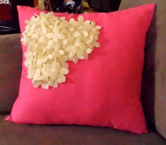 Фото из портфолио Подушки – фотографии дизайна интерьеров на INMYROOM