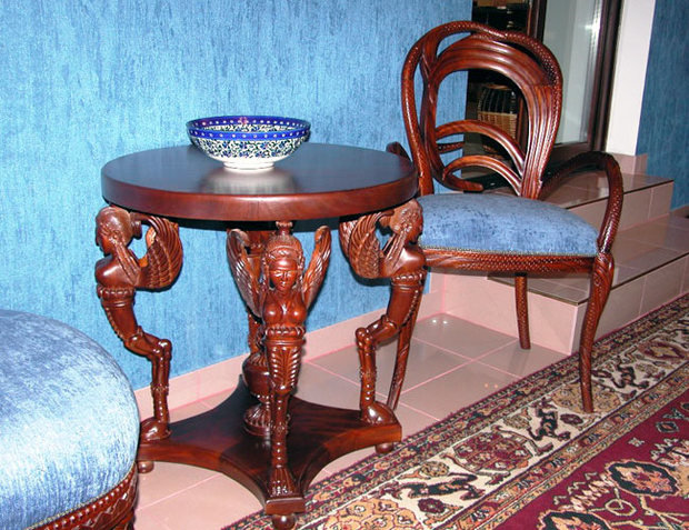 Фотография: Мебель и свет в стиле Восточный, Декор интерьера, Comptoir de Famille, Country Corner, Стол, Интерьерная Лавка, Журнальный столик – фото на INMYROOM