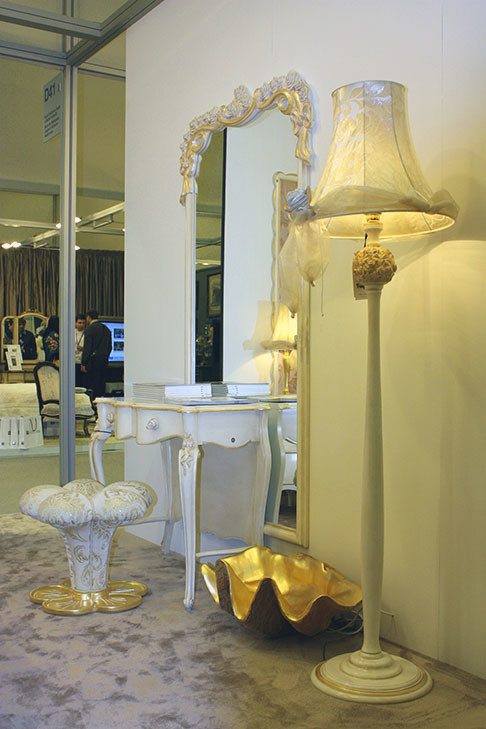 Фотография: Мебель и свет в стиле Классический, Современный, Эклектика, Artemide, Flos, PROVASI, Индустрия, События, Маркет, Мягкая мебель, Missoni, Пэчворк, Porada, LLADRO – фото на INMYROOM