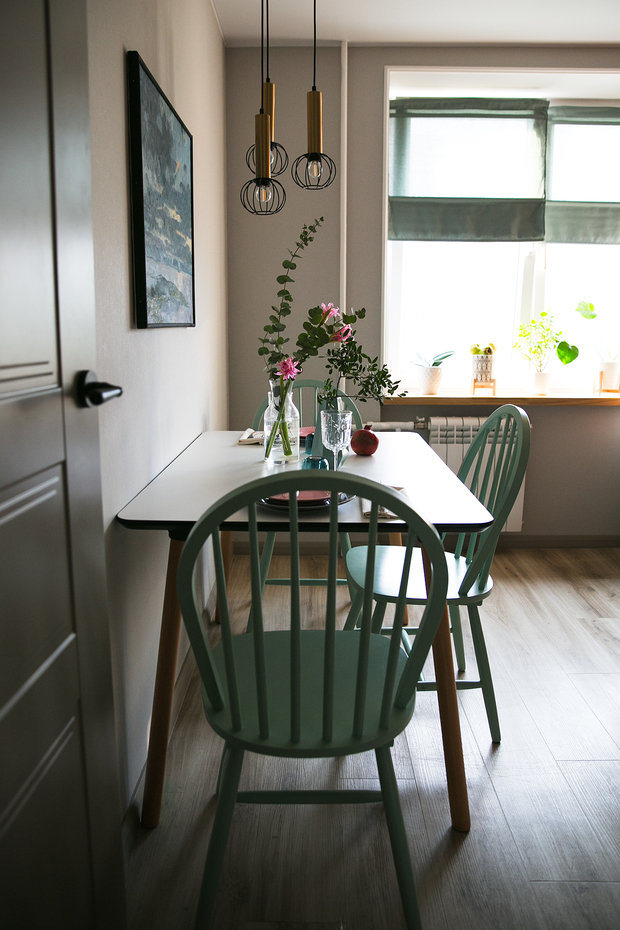 Фотография: Кухня и столовая в стиле Скандинавский, Современный, Квартира, Проект недели, Санкт-Петербург, Панельный дом, 2 комнаты, 40-60 метров, Анастасия Заркуа – фото на INMYROOM