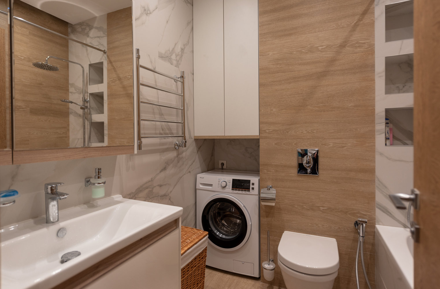 Фотография: Ванная в стиле Современный, Квартира, Проект дня, Москва, 2 комнаты, 40-60 метров, Елена Богдан – фото на INMYROOM Фотография: Ванная в стиле Современный, Квартира, Проект дня, Москва, 2 комнаты, 40-60 метров, Елена Богдан – фото на INMYROOM