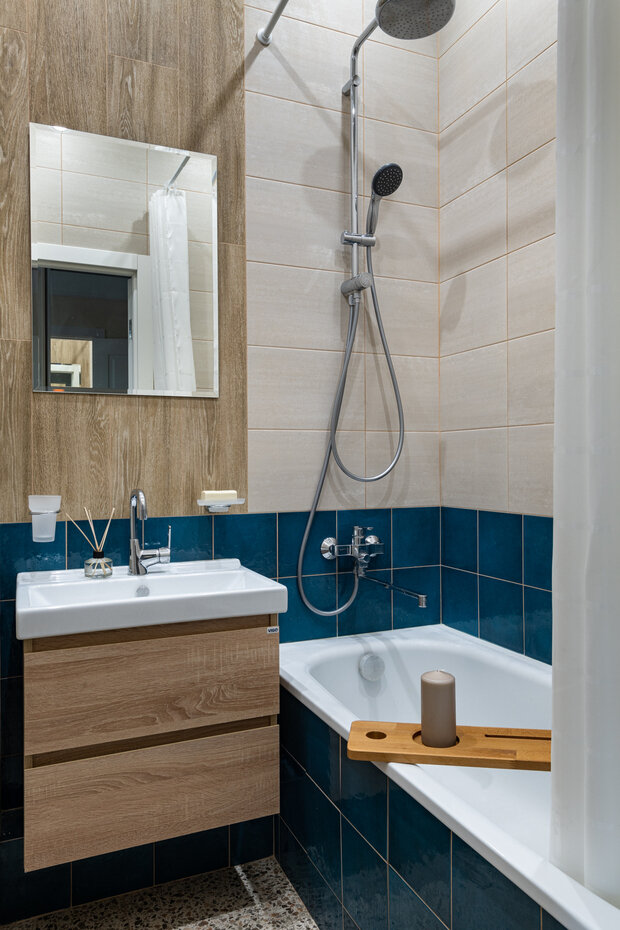 Фотография: Ванная в стиле Скандинавский, Современный, Винтажный, Малогабаритная квартира, Квартира, Проект недели, Москва, Сталинка, Кирпичный дом, 1 комната, до 40 метров, Анна Доброковская, Мастерская Доброковских – фото на INMYROOM